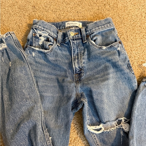 Abercrombie & Fitch High Rise Blue Jeans - Picture 5 of 6